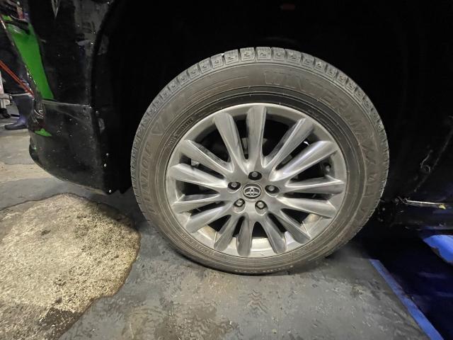 トヨタ　ハリアー　タイヤ交換
旭川市・神楽・神楽岡・神居・西御料・東光・東神楽町・鷹栖町・美瑛町・東神楽町・他地域も大歓迎！ 