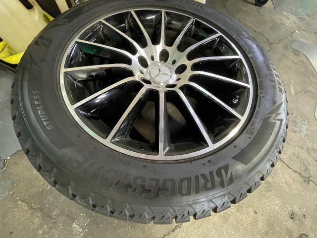 ＡＭＧ　Ｇクラス　タイヤ交換
旭川市・神楽・神楽岡・神居・西御料・東光・東神楽町・鷹栖町・美瑛町・東神楽町・他地域も大歓迎！