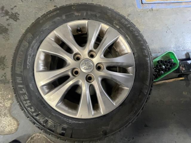 トヨタ　ヴォクシー　タイヤ組替＋交換、オイル交換
旭川市・神楽・神楽岡・神居・西御料・東光・東神楽町・鷹栖町・美瑛町・東神楽町・他地域も大歓迎！