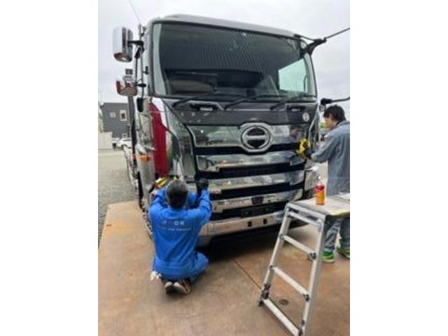 釧路で車検・整備・板金塗装　ヘッドとセミトレーラー塗装