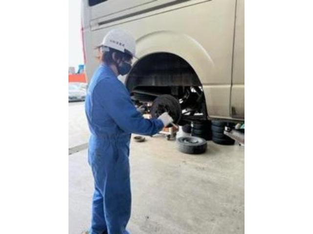 釧路で車検・整備・板金塗装　トヨタ　ハイエース　車検整備