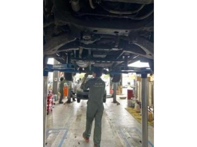釧路で車検・整備・板金塗装　トヨタ　ランドクルーザー車検