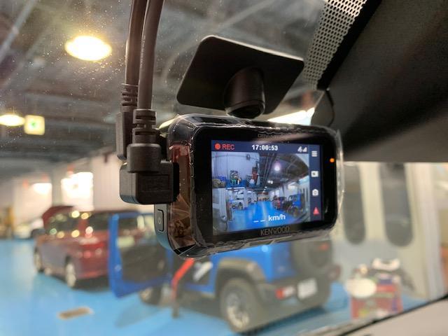 作業報告No.0887　現行ハイエースワゴンにドラレコ前後取付の巻