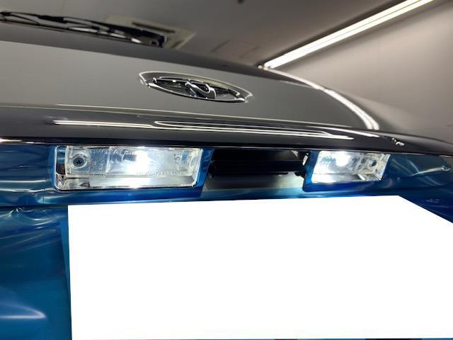 作業報告No.1506　新車ハイエースにLEDポジション・LEDナンバー灯・ホーン・フォグLED社外テールレンズ交換の巻