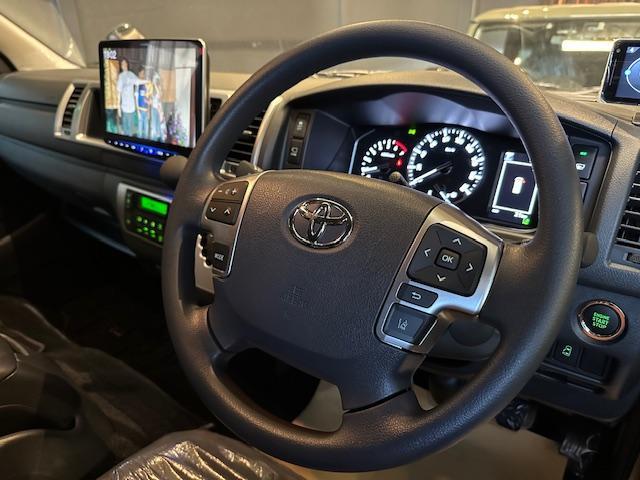 作業報告No.2879 ハイエースにナビ・レーダー取付の巻