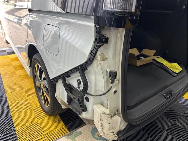 作業報告No.2904　ステップワゴンにLEDリフレクター取付の巻