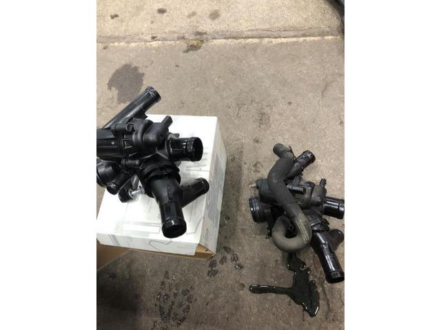 ベンツA180　サーモスタッドassy交換