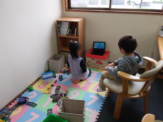 スタッフ紹介2