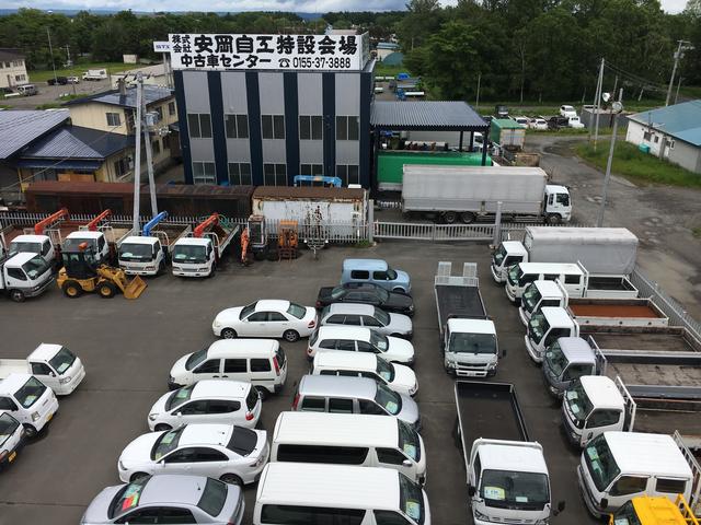 ㈱安岡自動車工業　クレーン付車展示場(5枚目)