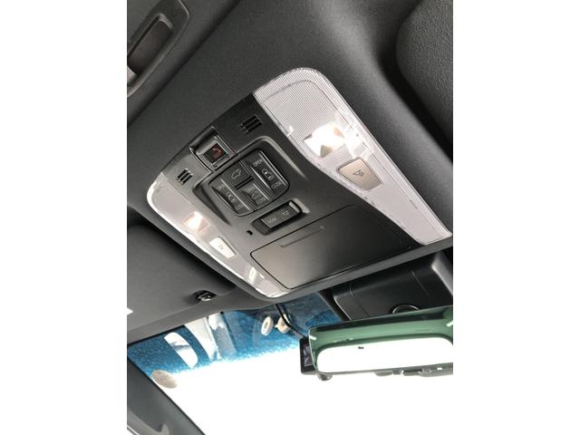 【現行アルファードのルームランプ交換】　エグゼクティヴラウンジ　ルームランプ交換
札幌市東区