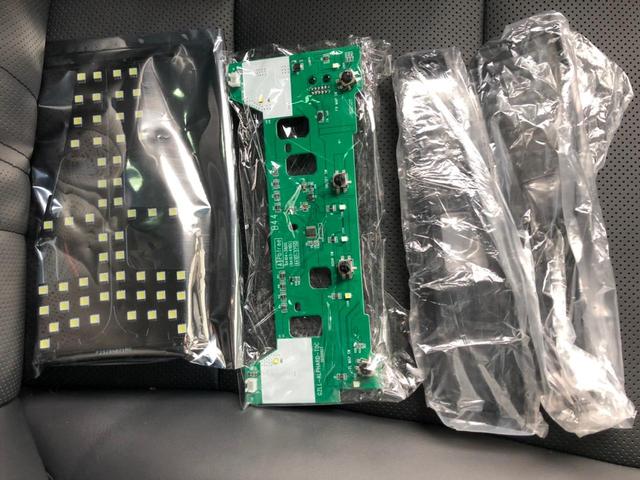 【現行アルファードのルームランプ交換】　エグゼクティヴラウンジ　ルームランプ交換
札幌市東区