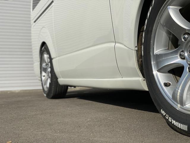 【ハイエースカスタム】【エアロ取付】【エセックスエアロ】【レガンスフェンダー】
札幌市東区　札幌リブート