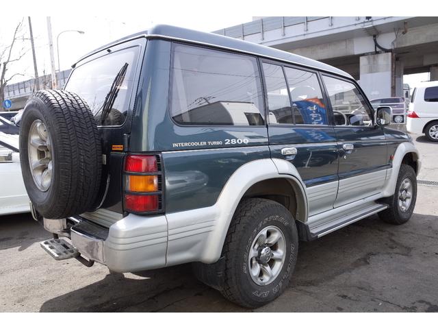 三菱パジェロ　入庫