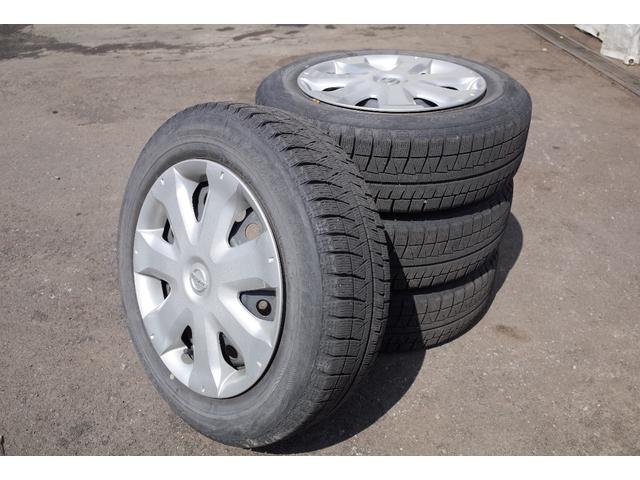 日産　ウイングロ-ド　入庫