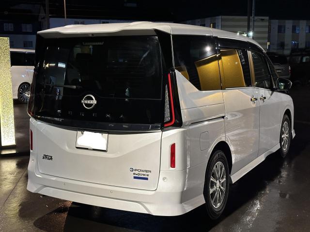 新車セレナ　鏡面研磨　コーティング　苫小牧グローライズ