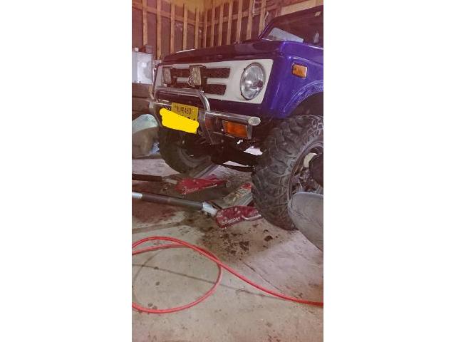 スズキ ジムニー  タイヤ交換