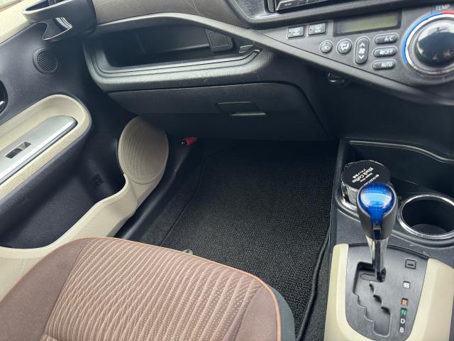 トヨタ アクア 美装 室内清掃 ルームクリーニング