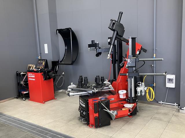 【タイヤチェンジャー完備】