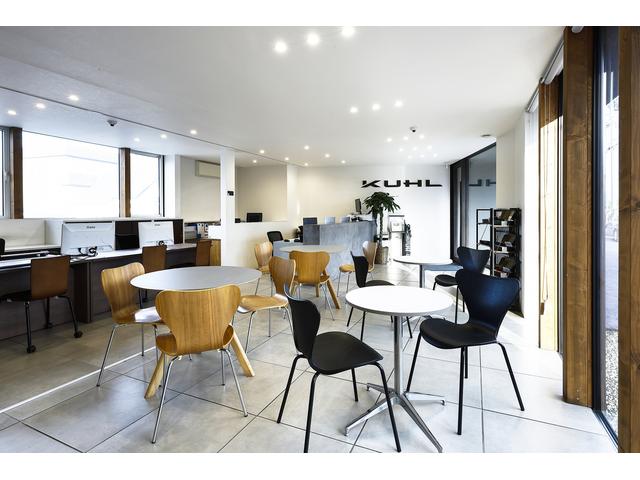 【店内】