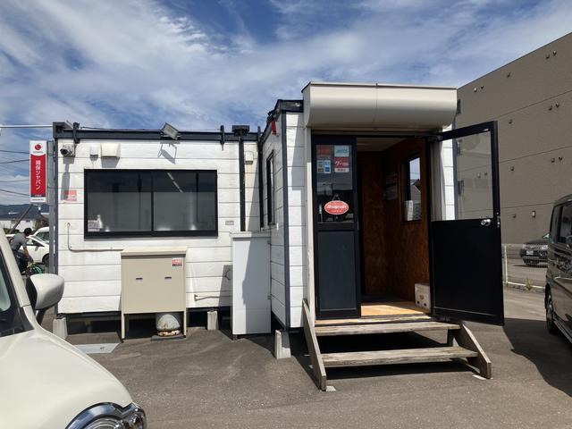 【事務所入口】