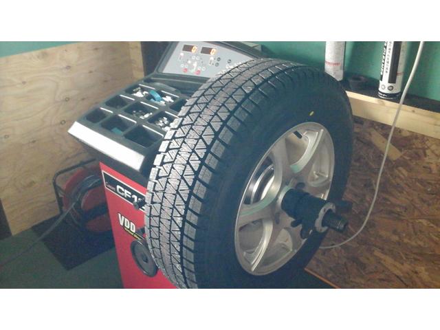 三菱デリカ D:5 持ち込みタイヤ組み換え交換セット 215/70R16　４本