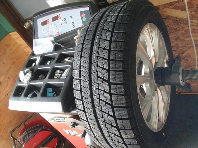 直送タイヤ組み換え　205/55Ｒ16　4本