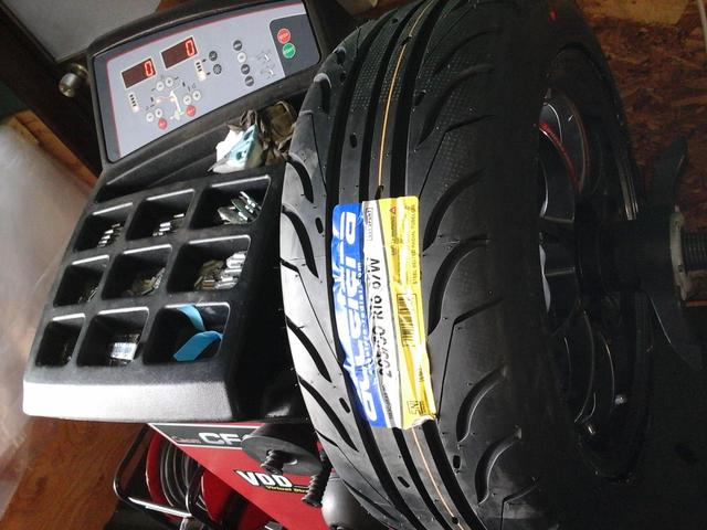 持ち込みタイヤ組み換え　205/50Ｒ16　４本