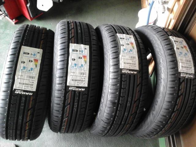 直送タイヤ組み換え　205/60Ｒ16　４本