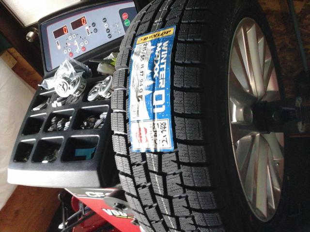 持ち込みタイヤ組み換え　215/55Ｒ17　４本