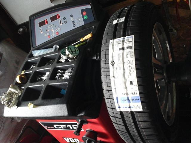 電話予約の持ち込みタイヤ組み換え　155/65R14　４本『ネットで買ったタイヤは、専門店のＡＵＴＯ３８にお任せください。』