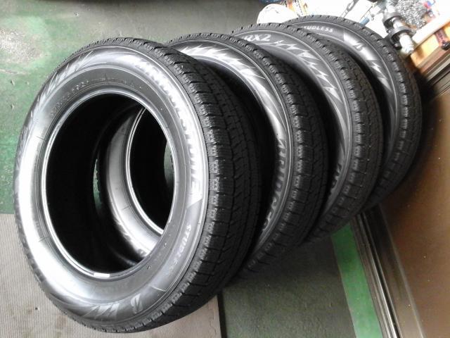 ご来店予約の持ち込みタイヤ組み換え　195/65Ｒ15　４本『ネットで買ったタイヤは、専門店のＡＵＴＯ３８にお任せください。』