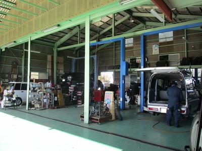 タイヤ履き替えも承っております！！