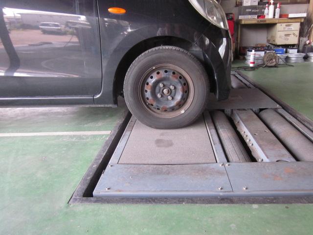 ダイハツ　ミラ　車検　オイル交換　オイルフィルター交換　タイロッドエンドブーツ取替　群馬県　渋川市　吉岡町　北群馬郡　北毛　吾妻郡　前橋市　子持　赤城　北橘　伊香保　小野上　金井