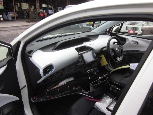 トヨタ　プリウス　ＰＨＥＶ　テレビナビキット取付　群馬県　渋川市　吉岡町　北群馬郡　北毛　吾妻郡　前橋市　子持　赤城　北橘　伊香保　小野上　金井　川島　石原