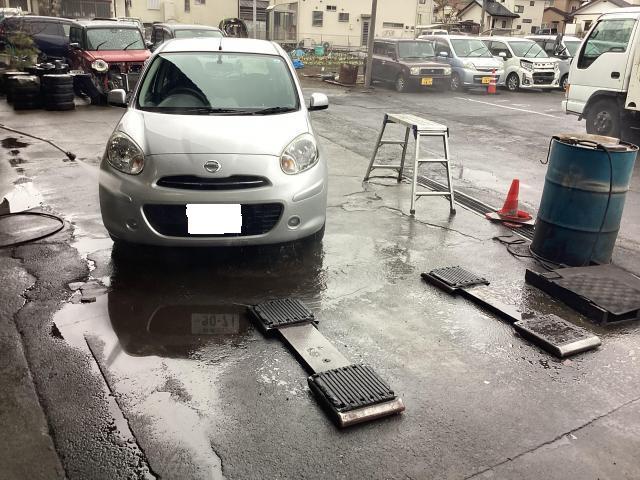 日産　マーチ　１２カ月法定点検　エンジンオイル交換　ワイパーゴム交換　群馬県　渋川市