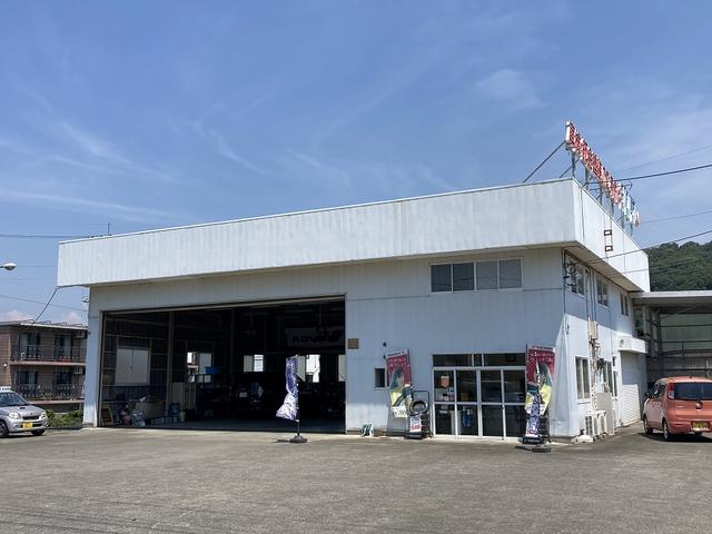 車検整備などトータルカーサポートをご提供致します。自社鈑金工場も完備しております！