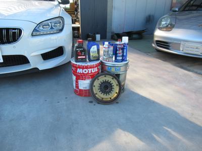 オイル交換は当店にお任せください！