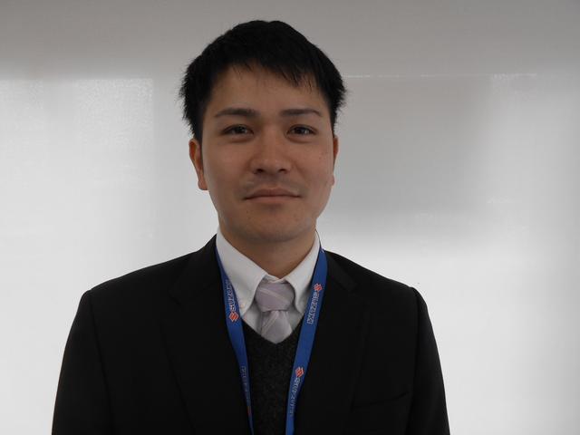 スタッフ紹介3