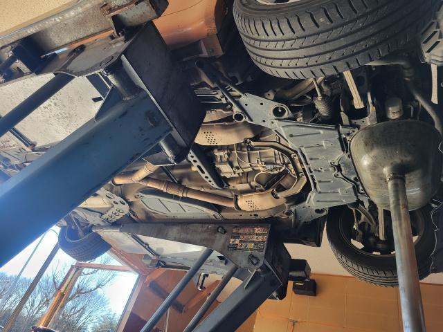 日産フェアレディZ　オイル交換承りました。
茨城県つくば市修理認証工場　国産車、外車、輸入車、アメ車、パーツ持ち込み取り付け、車検、修理、板金塗装、カスタム、メンテナンスのことならお任せください。