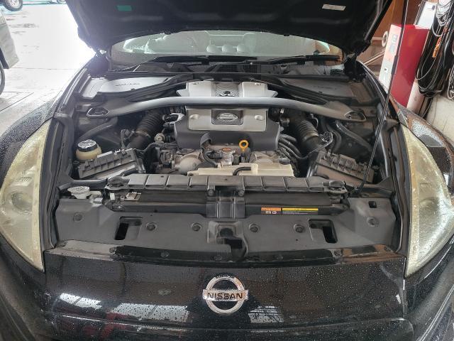 日産フェアレディZ　オイル交換承りました。
茨城県つくば市修理認証工場　国産車、アメ車、輸入車、外車、パーツ持ち込み取り付け、車検、修理、板金塗装、カスタム、メンテナンスのことならお任せください。
