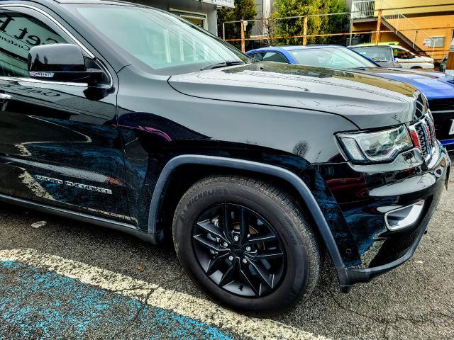 ジープ・グランドチェロキー　ガソリン車用(オイル交換)　承りました。茨城県つくば市アメ車修理工場　アメ車、国産車、外車、パーツ持ち込み取り付け、車検、修理、板金塗装、カスタム、メンテナンスのことならお任せください。