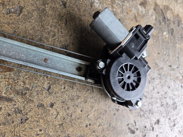 スズキ エブリイ 内装補修・修理承りました。茨城県つくば市修理認証工場、国産車、外車、アメ車、パーツ持ち込み取り付け(一部取付不可)車検、修理、板金塗装、カスタムのことならお任せください。