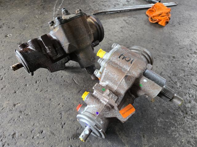 ハマー　ハマーＨ２　サスペンション・足回り修理・整備
承りました。茨城県つくば市修理認証工場、国産車、外車、アメ車、パーツ持ち込み取り付け(一部取付不可)車検、修理、板金塗装、カスタムのことならお任せください。