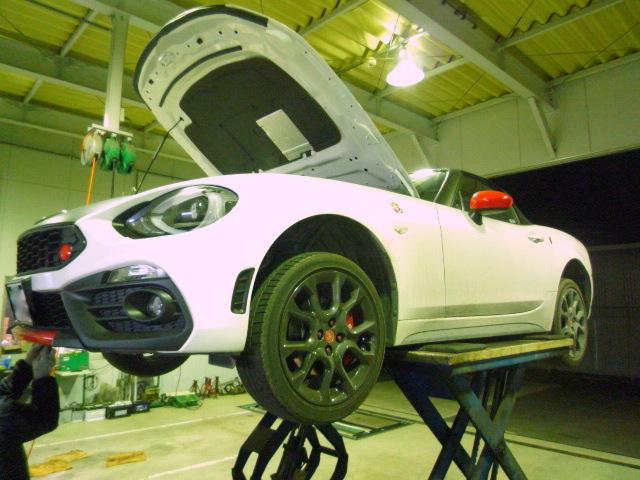 FIAT ABARTH 124 Spider　ｽﾄﾗｯﾄﾊﾞｰF/Rｲﾝｽﾄｰﾙ・ LEDｳｲﾝｶｰﾊﾞﾙﾌﾞ・LEDﾌｫｯｸﾞﾗﾝﾌﾟｺﾝﾊﾞｰﾄ！