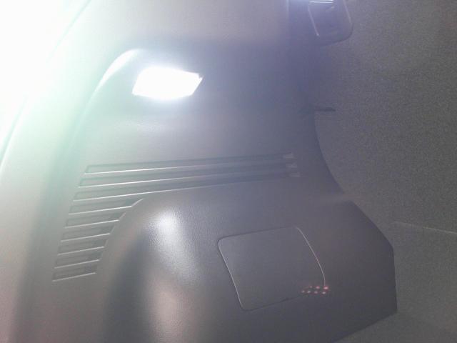 水戸市O様　ニッサン　ノートオーラ　ルームランプLED交換　オートパーキングブレーキ＆ブレーキホールドバックキャンセル キット　取付