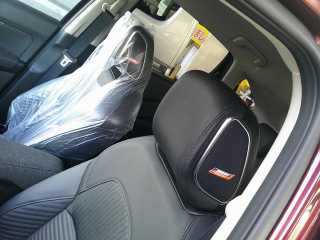 水戸市O様　ニッサン　ノートオーラ　ルームランプLED交換　オートパーキングブレーキ＆ブレーキホールドバックキャンセル キット　取付