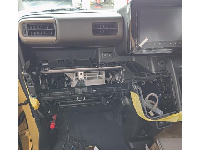 茨城町K様　スズキスペーシア　CD DVDレシーバー　ドラレコ前後取付　販売車の架装