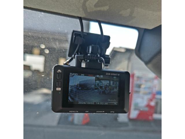 水戸市T様　スズキ　スペーシア　ドラレコ前後　CDデッキ取付　販売車の架装作業です