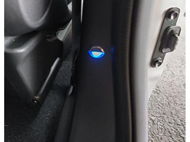 水戸市S様　スズキ　ソリオ　ドラレコ前後　フットイルミ　ETC 取付　販売車の架装作業です