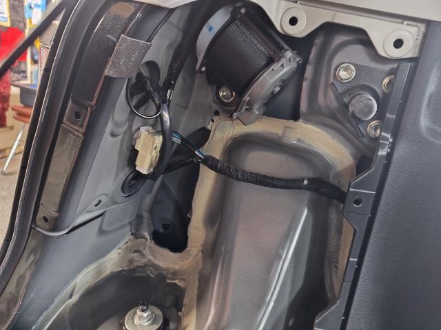 水戸市C様　ダイハツ　ミライース　バックカメラ取付　弊社で部品をご用意しました